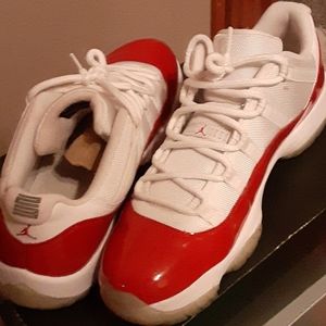 Air Jordan 11 Retro Low